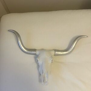 Faux Animal Head Wall Decor